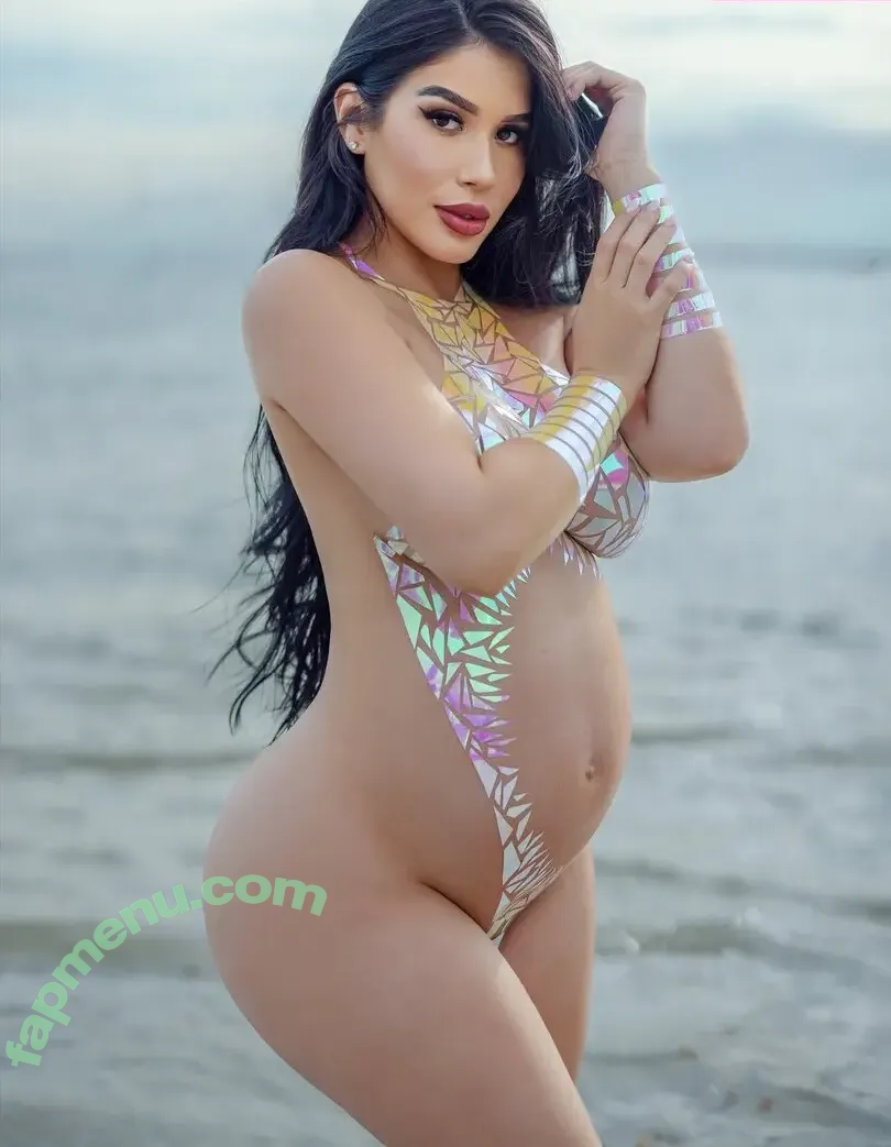 Roxana Ventura nude photo #0334 (roxanaventura / roxanaventuraa)