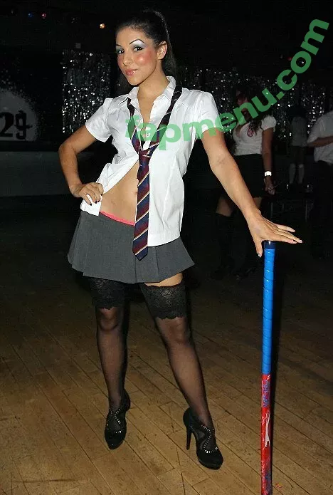 Roxanne Pallett nude photo #0053 (theroxannecarrion)