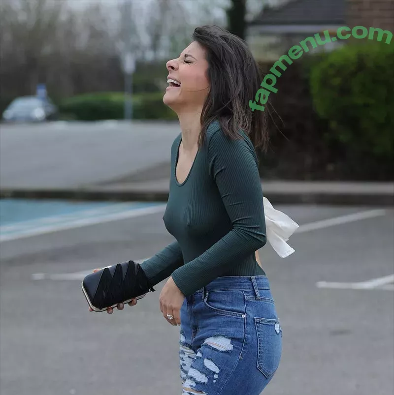 Roxanne Pallett nude photo #0105 (theroxannecarrion)