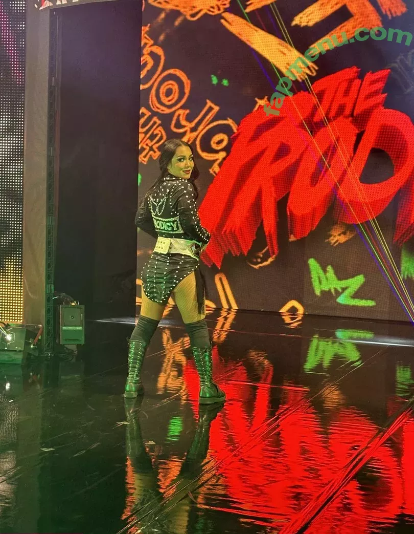 Roxanne Perez nude photo #0416 (Rok-C - WWE NXT / roxanne_wwe)