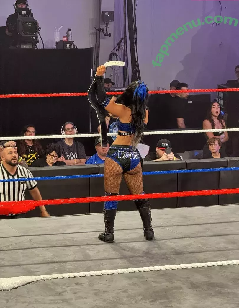 Roxanne Perez nude photo #0441 (Rok-C - WWE NXT / roxanne_wwe)