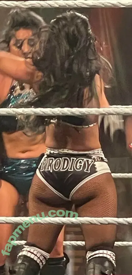 Roxanne Perez nude photo #1037 (Rok-C - WWE NXT / roxanne_wwe)