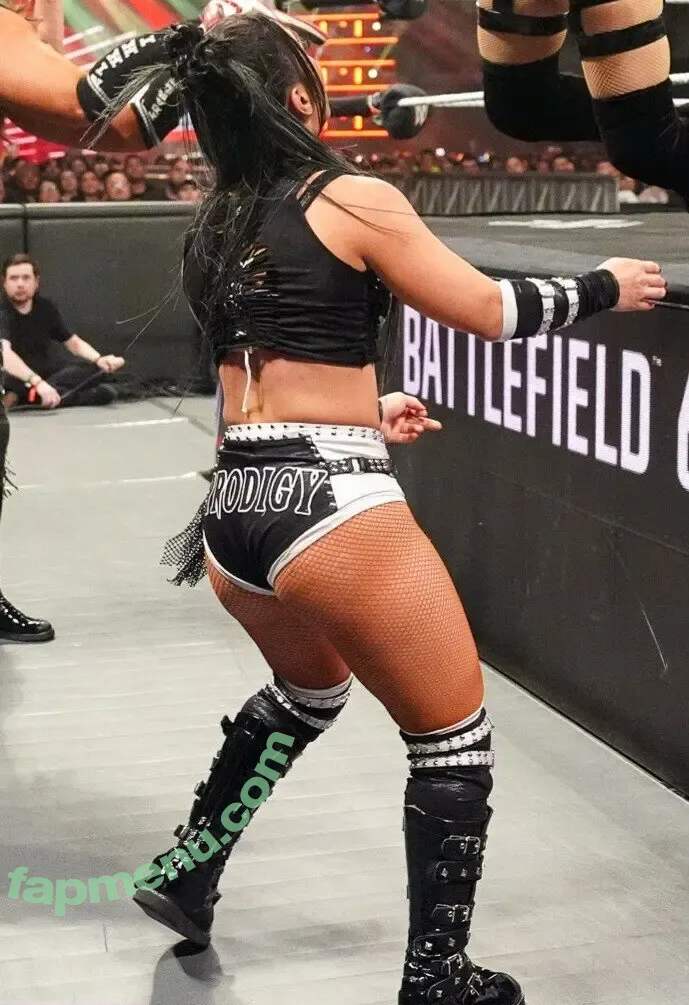Roxanne Perez nude photo #1146 (Rok-C - WWE NXT / roxanne_wwe)