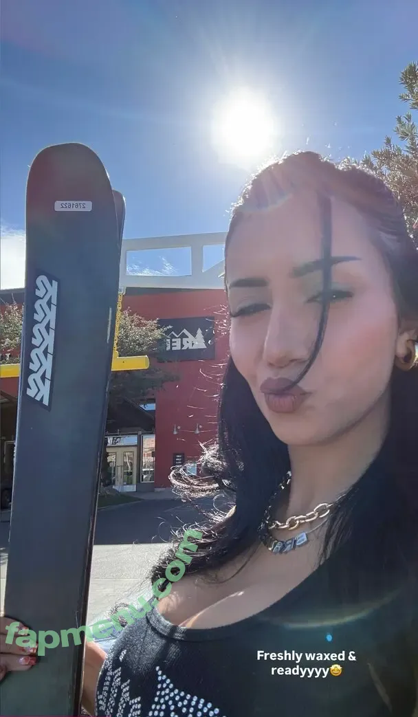 Roxie Sinner nude photo #0337 (theroxiesinner / theroxiesinnerr)