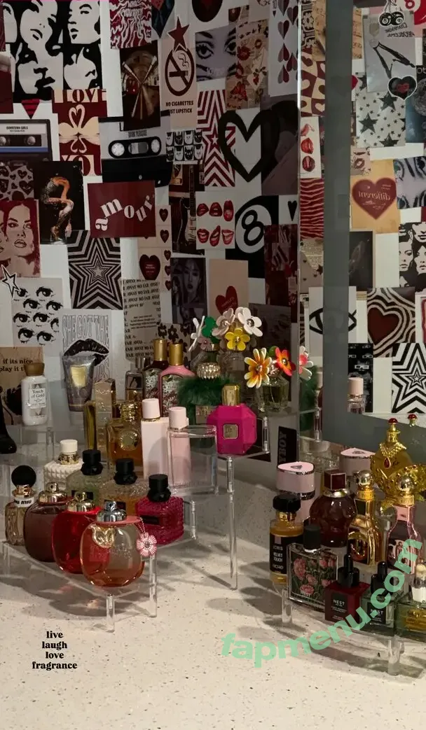 Roxie Sinner nude photo #0412 (theroxiesinner / theroxiesinnerr)