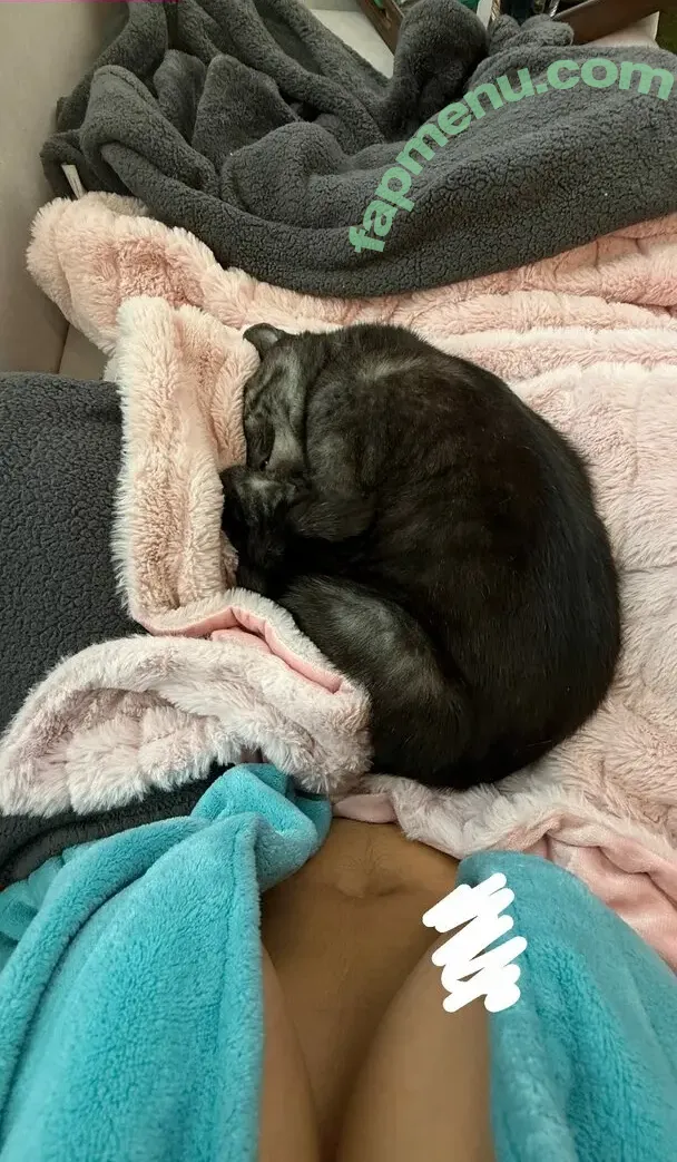 Roxie Sinner nude photo #0454 (theroxiesinner / theroxiesinnerr)