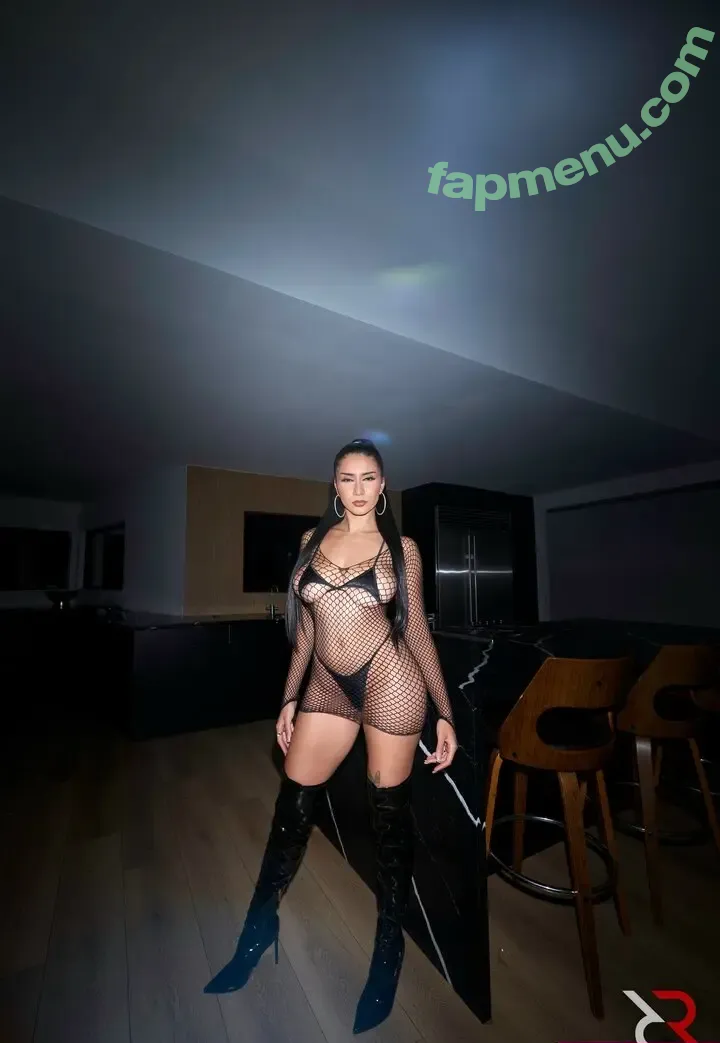 Roxiesin nude photo #0405 (UrArabGf / peachescheeks / roxiesinner / roxiesinnerlive)