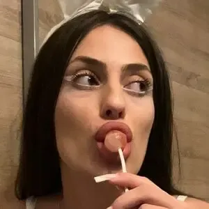 RoxiGrr / Roxi Grr Bae / Roxigr98 / Yourbaeroxi / Yourlocalbaeroxi nude photo #0005