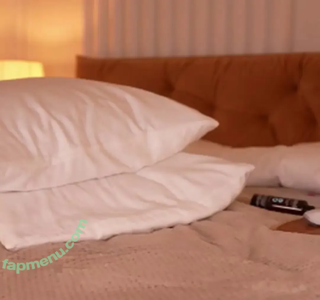 Roxleey nude photo #0109 (roxleee___)