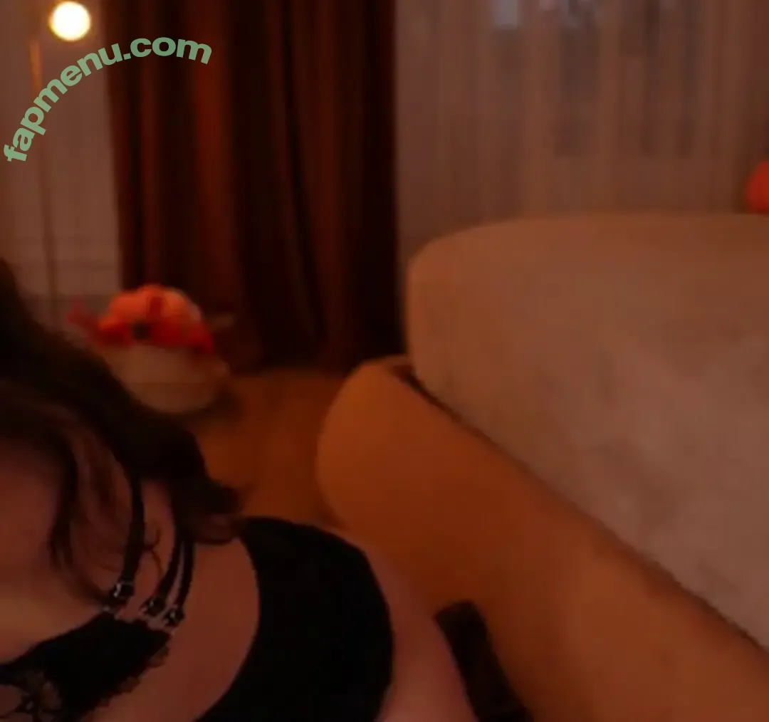 Roxleey nude photo #0126 (roxleee___)