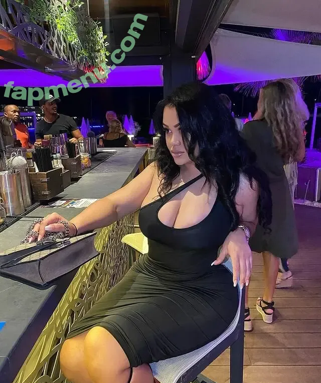 Roxsana Diaz nude photo #0032 (The Art Teacher / Toyboxdollz / roxdiaz)