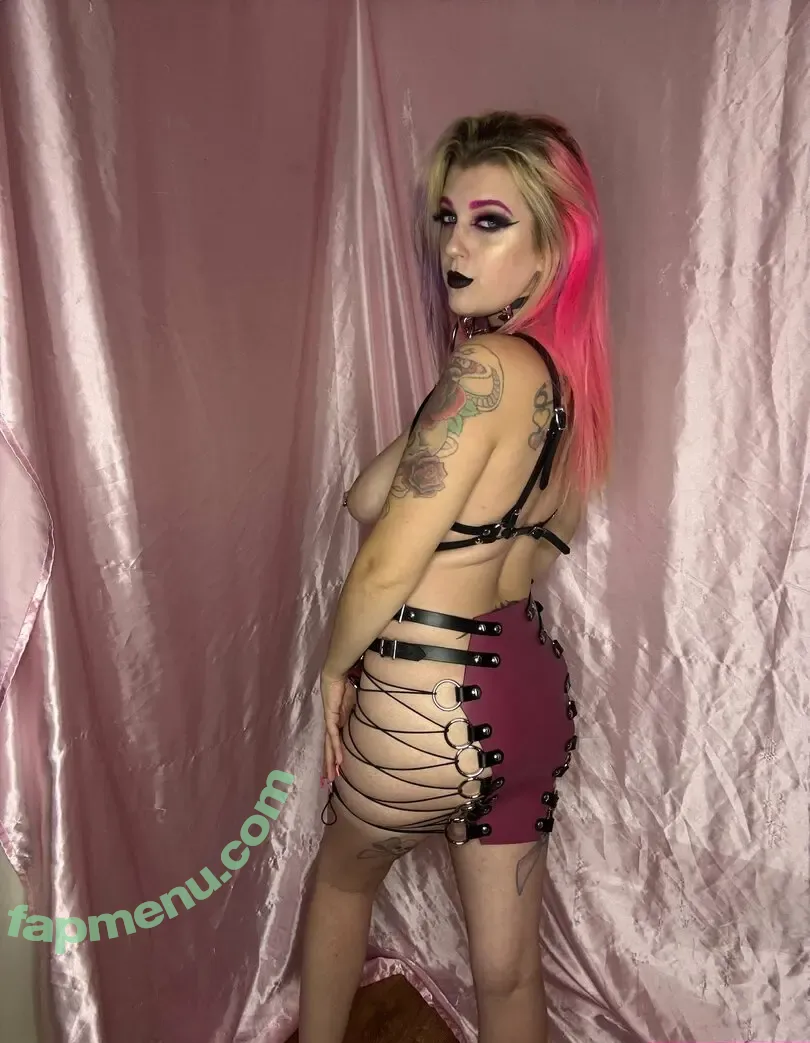 Roxxi Diamond nude photo #0041 (_roxxidiamond / roxxi_diamond / roxxidiamond)