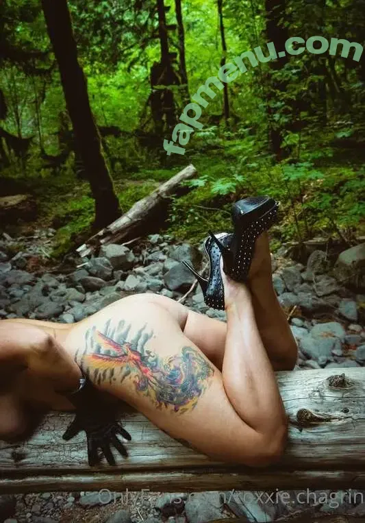 roxxie.chagrin nude photo #0022 (roxxie.chagrin)