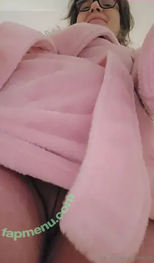 roxxxiemoxie / moxieroxxie nude photo #0012