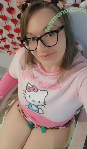 roxxxiemoxie / moxieroxxie nude photo #0017