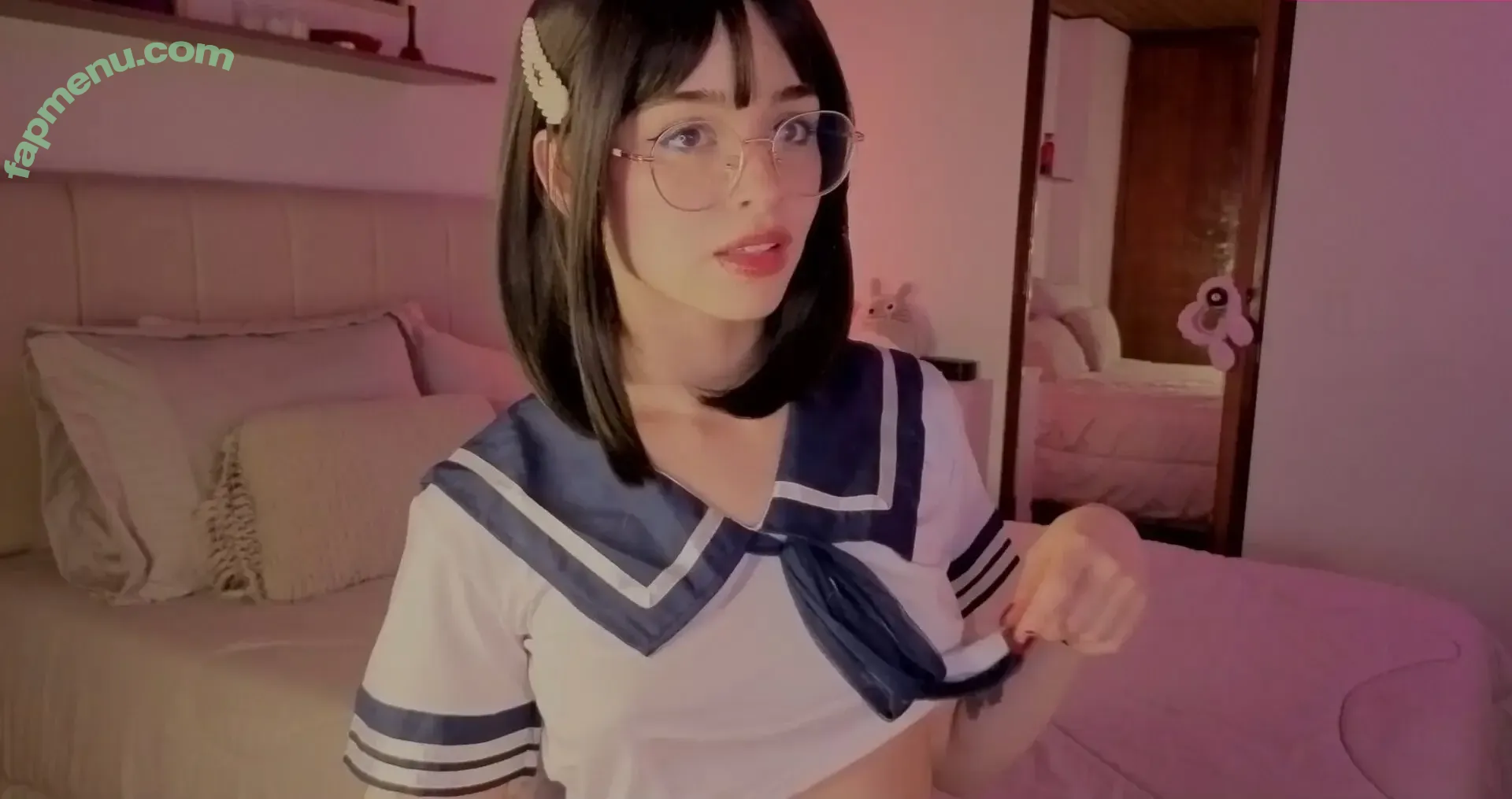 roxxy_mora nude photo #0574 (bby_roxyy / skinnythompson / sweet_roxannee)