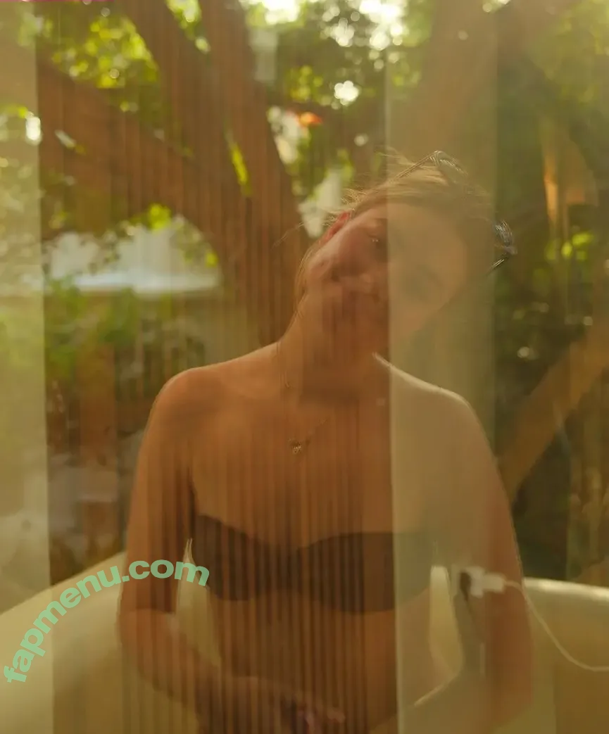 Roxy Dekker nude photo #0024 (RoxyDekker / roxy.dekkerr)