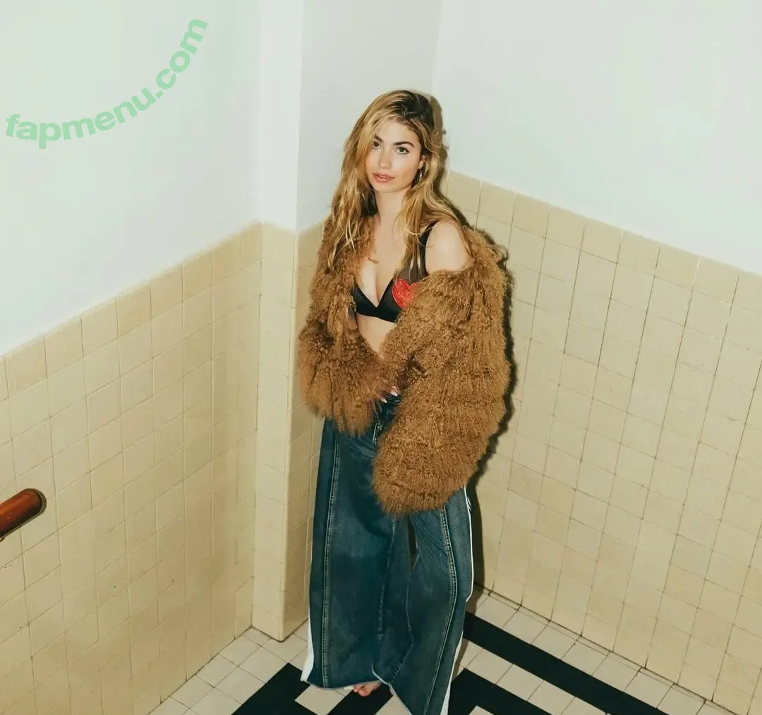 Roxy Dekker nude photo #0046 (RoxyDekker / roxy.dekkerr)