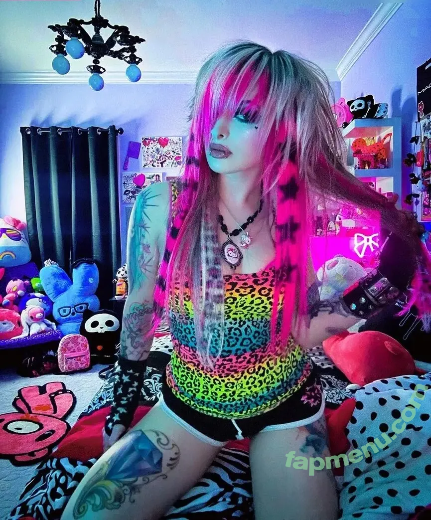 Roxy Katrina nude photo #0059 (trashmob)