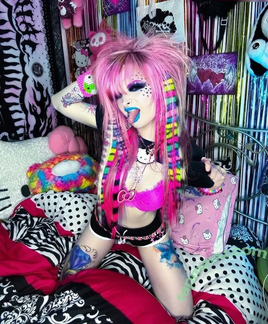 Roxy Katrina nude photo #0072 (trashmob)