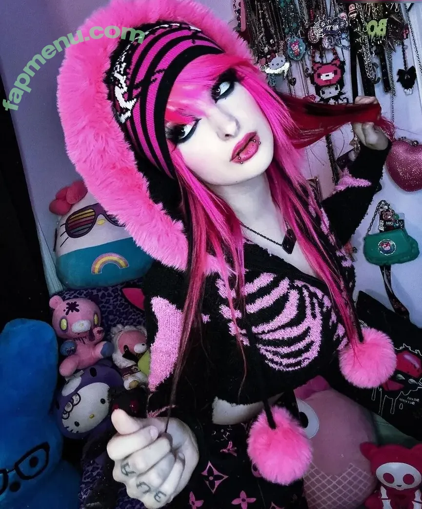 Roxy Katrina nude photo #0076 (trashmob)