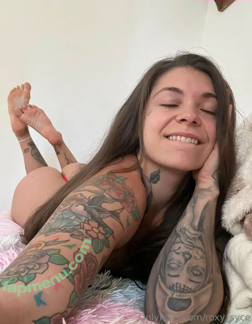 roxy_syce nude photo #0019 (roxy_syce)