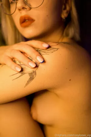 roxyloove_vip / mayberoxy nude photo #0273