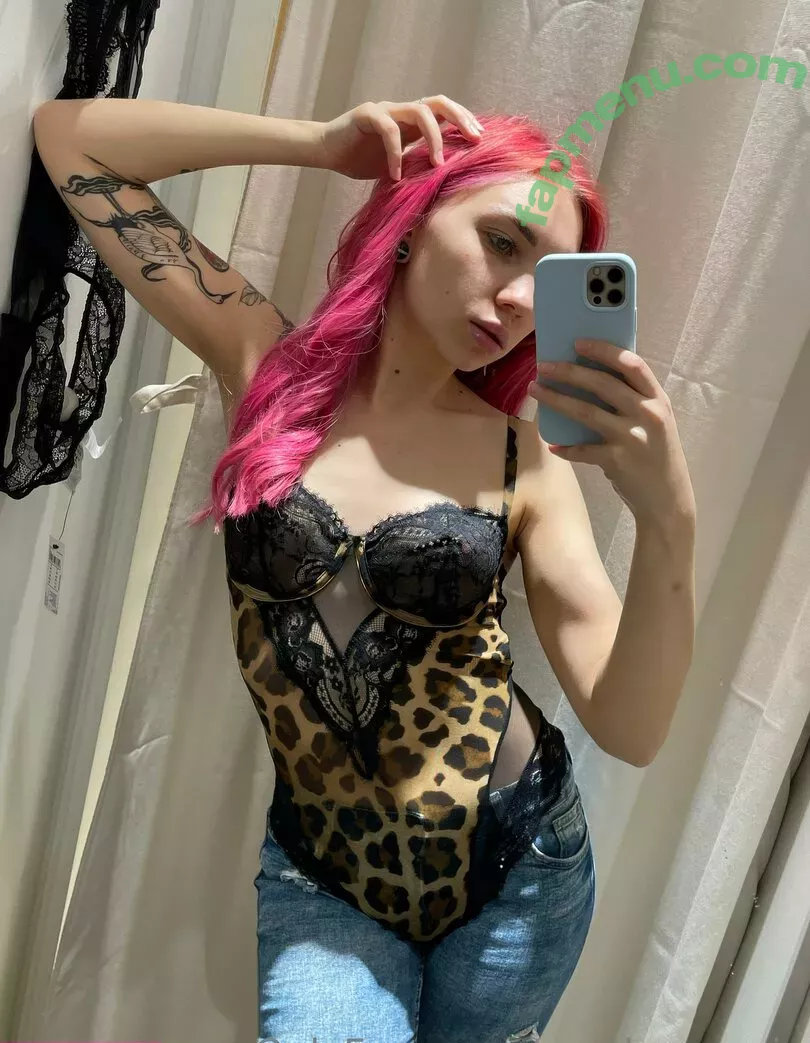 roxyloove_vip nude photo #0432 (mayberoxy)