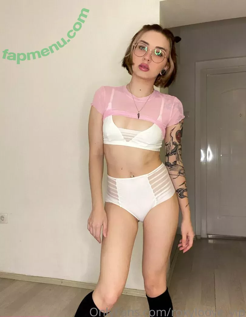 roxyloove_vip nude photo #0491 (mayberoxy)