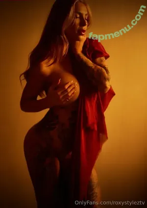 roxystyleztv / roxystylezz nude photo #0021