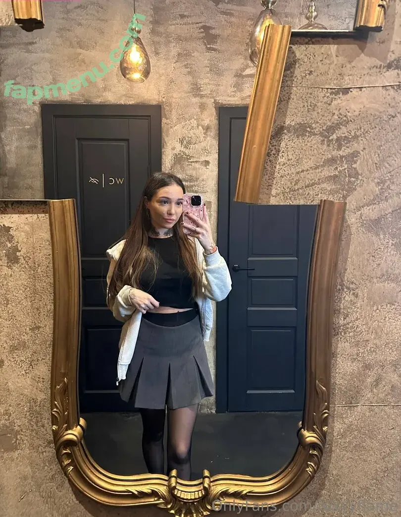 roxyyflame nude photo #0035 (roxyyflame)