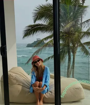 Róża Tomkiewicz / ratomkiewicz / tomkiewiczroza nude photo #0081