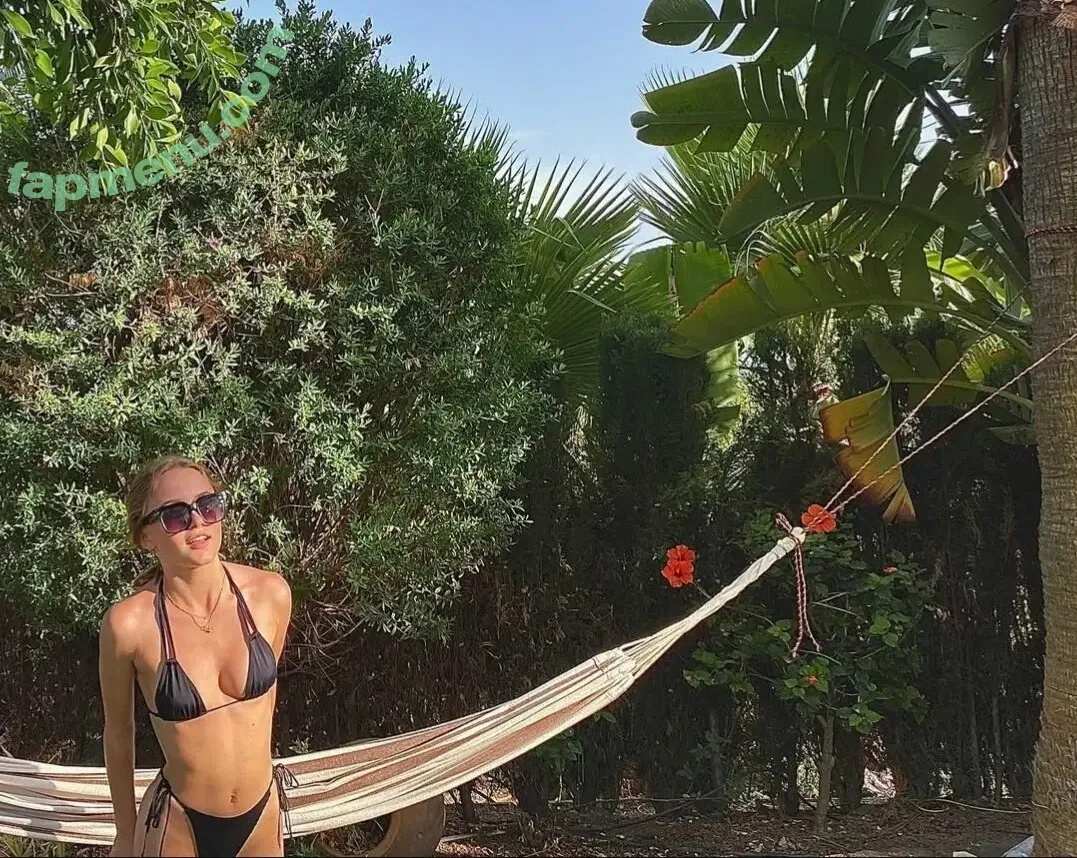 Róża Tomkiewicz nude photo #0031 (ratomkiewicz / tomkiewiczroza)