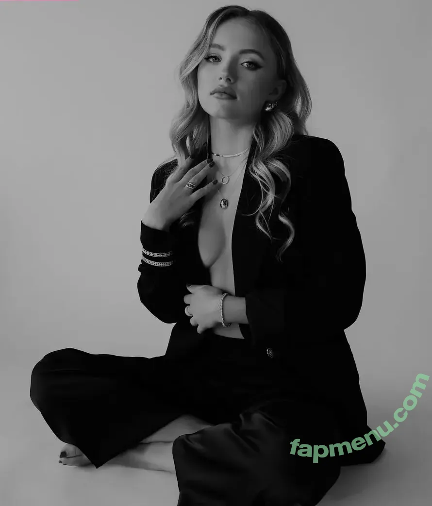 Róża Tomkiewicz nude photo #0039 (ratomkiewicz / tomkiewiczroza)
