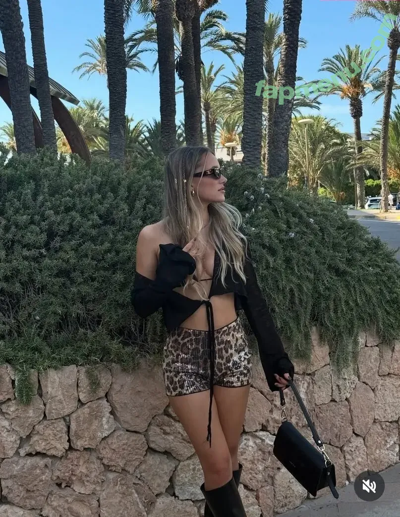 Róża Tomkiewicz nude photo #0042 (ratomkiewicz / tomkiewiczroza)