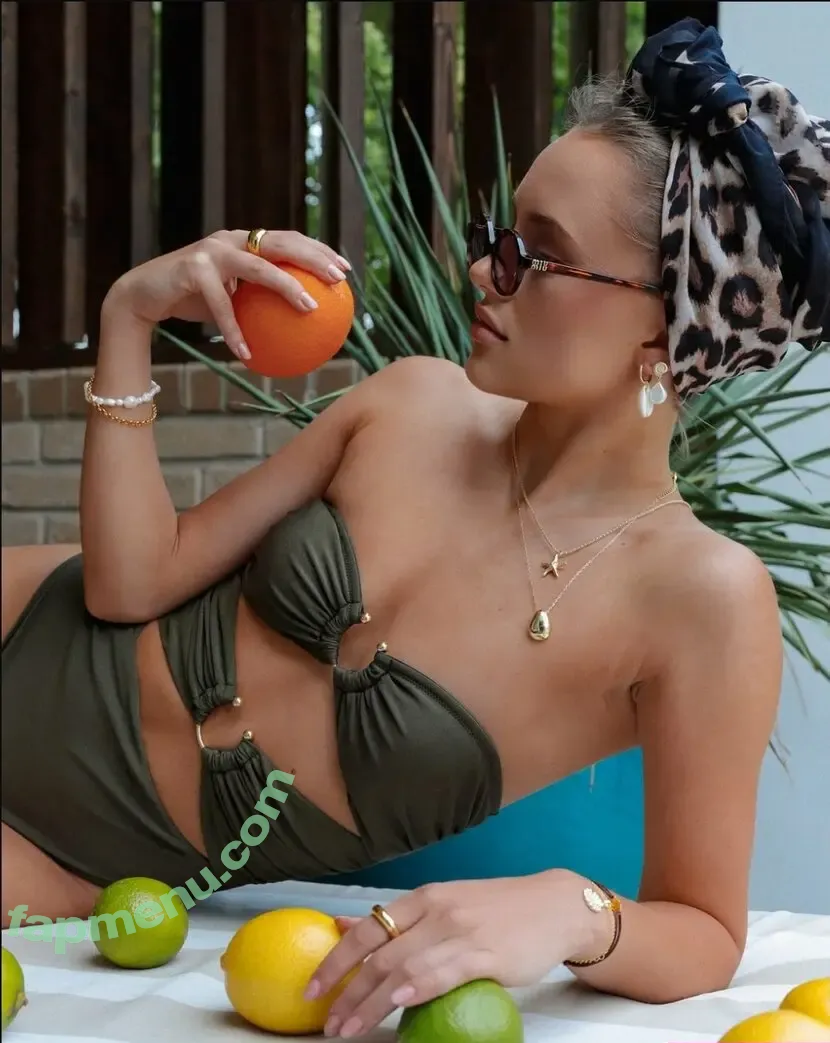 Róża Tomkiewicz nude photo #0046 (ratomkiewicz / tomkiewiczroza)
