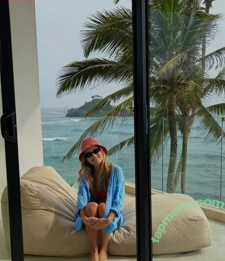 Róża Tomkiewicz nude photo #0081 (ratomkiewicz / tomkiewiczroza)