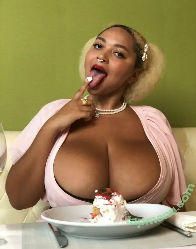 Roza Vasilishina nude photo #0031 (rozavasilishina / vasilisachudesnaya)