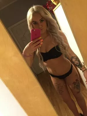 rozsacinti / cintia_rozsa_ nude photo #0035