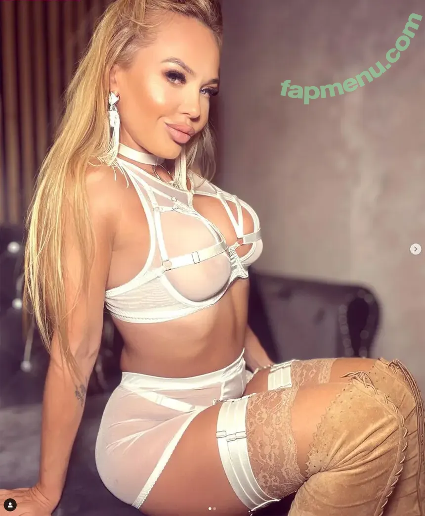 Rozyczka8686 nude photo #0016 (Rozyczka8686)