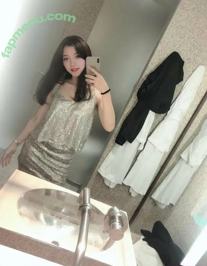 RPrettybaby nude photo #0021 (real_prettybaby)