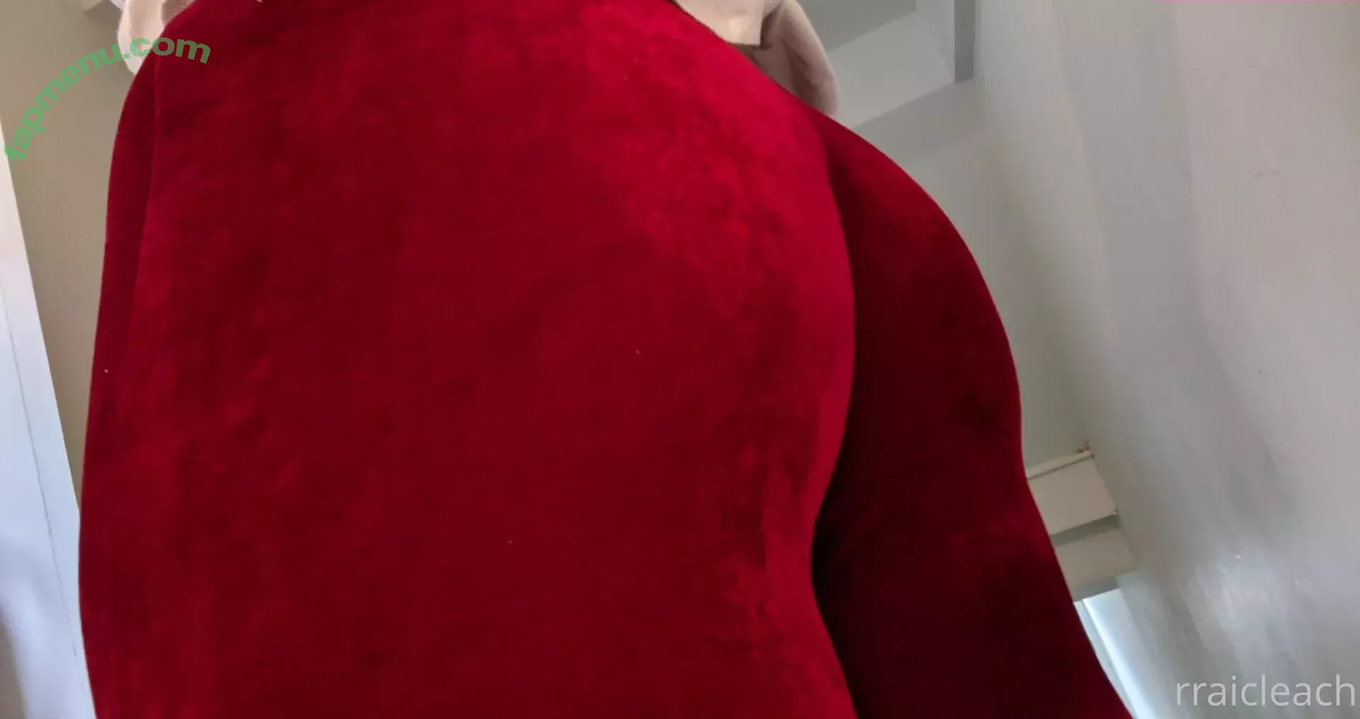 rraicleach nude photo #0002 (rraicleach)