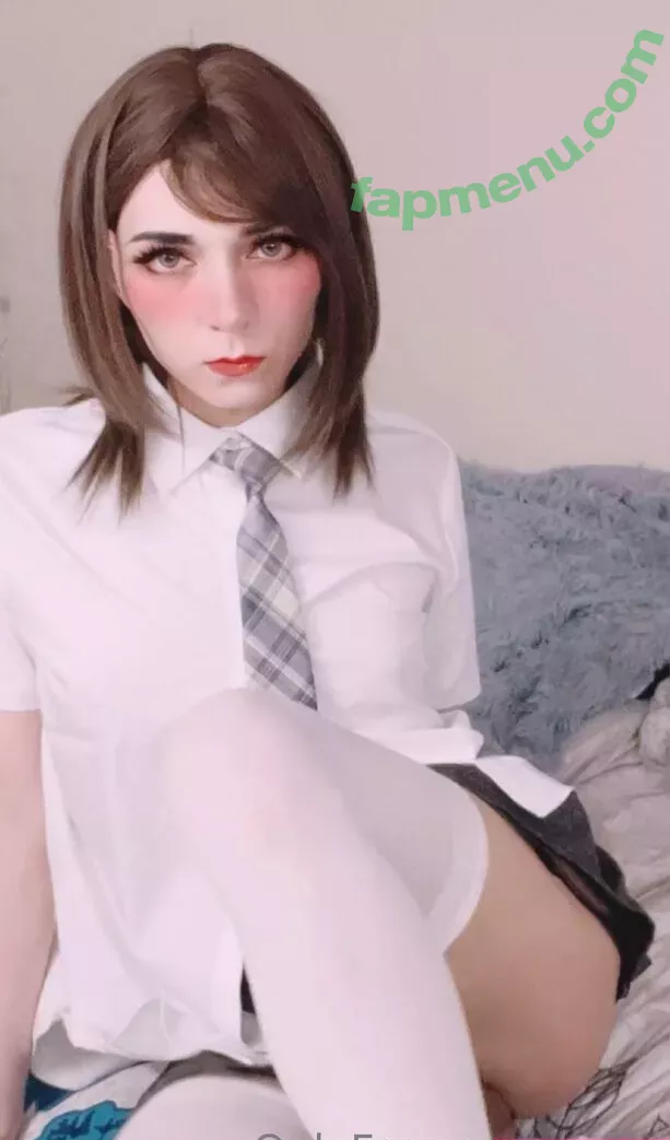 rrfox nude photo #0084 (rrfox)