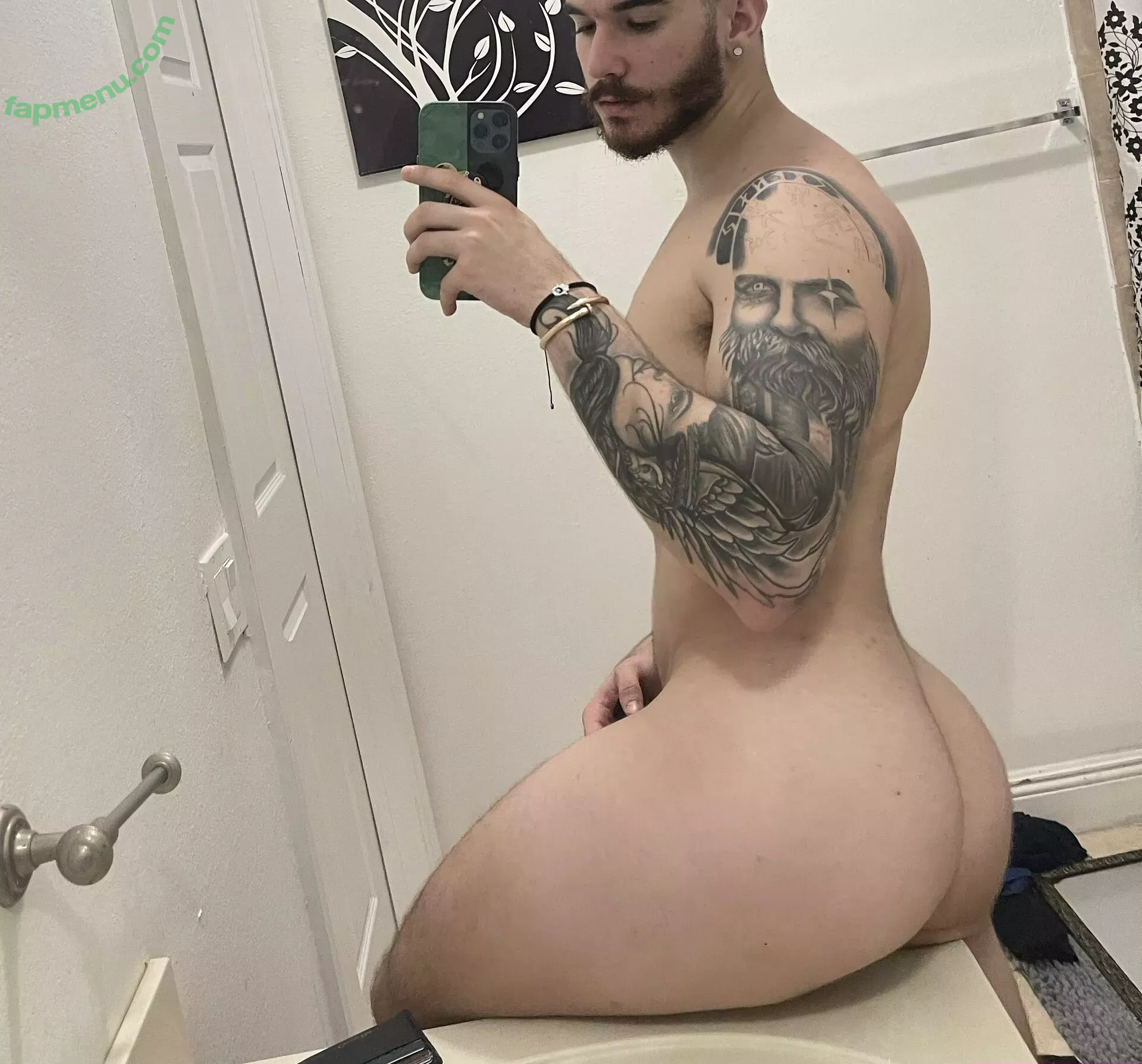 rrxivi nude photo #0081 (serranoriv)