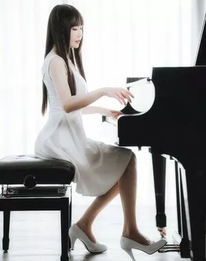 Ru’s Piano / Ru味春捲 / ruruspiano nude photo #0089