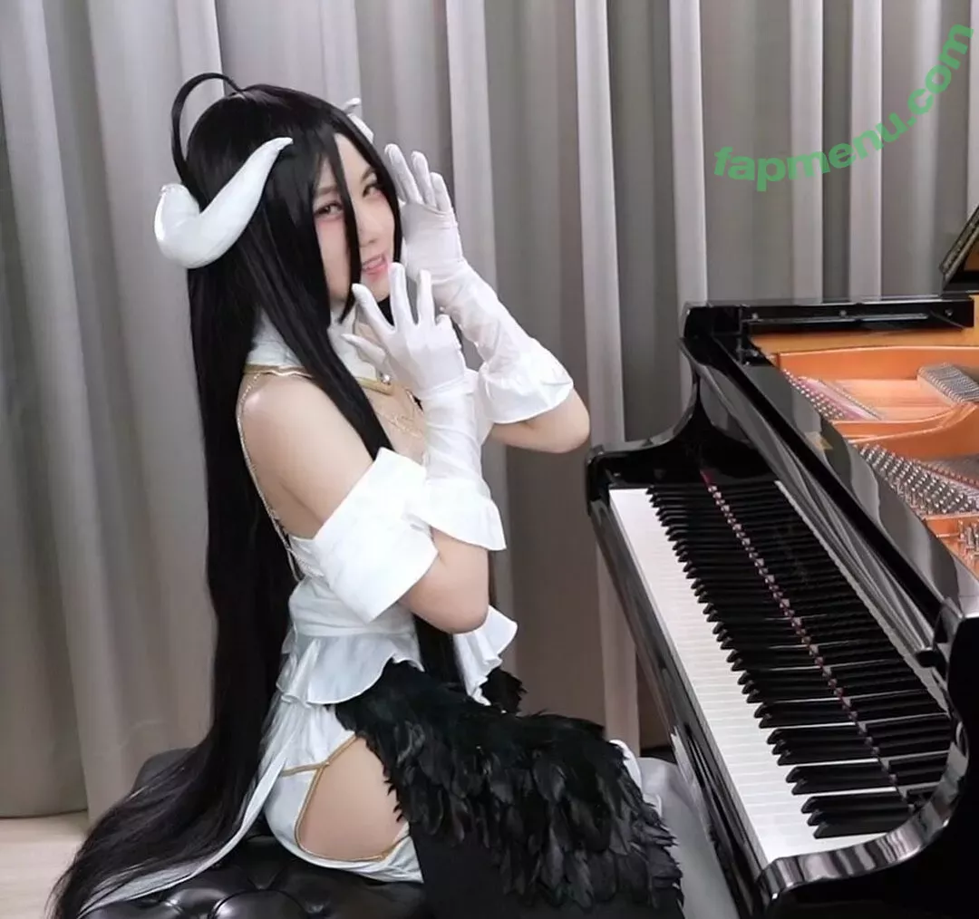 Ru’s Piano nude photo #0011 (Ru味春捲 / ruruspiano)