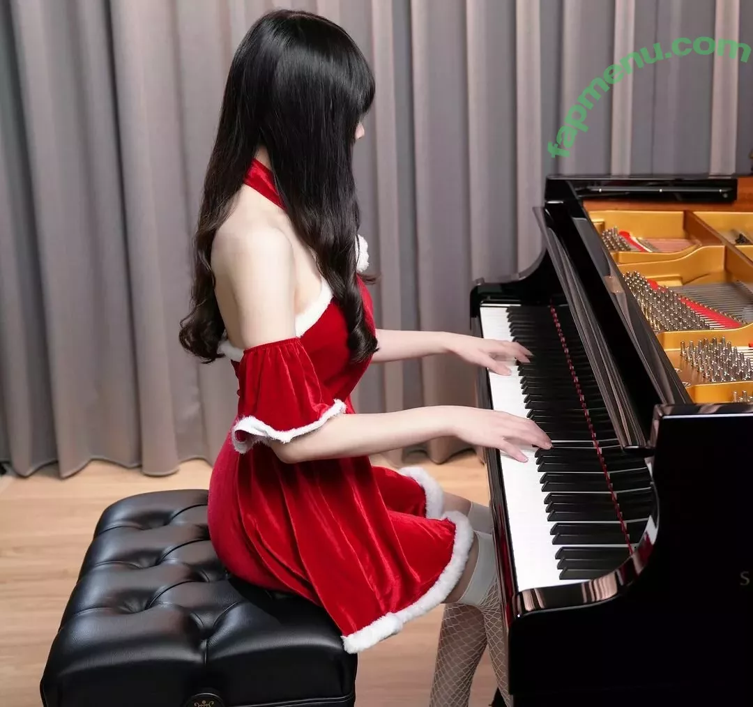 Ru’s Piano nude photo #0028 (Ru味春捲 / ruruspiano)