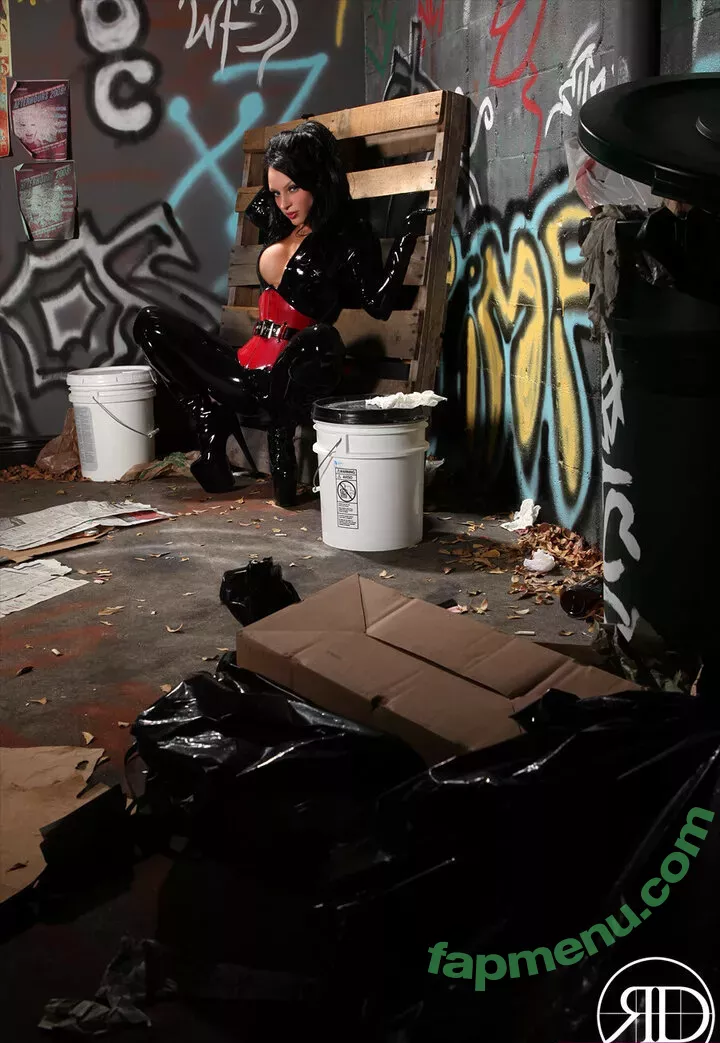 RubberDoll nude photo #0039 (RubberDoll)