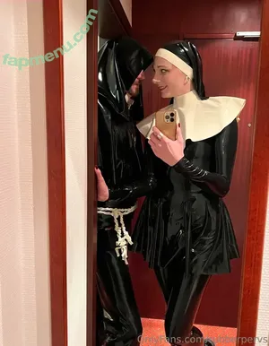 rubberpervs / rubber_p3rvs nude photo #0005