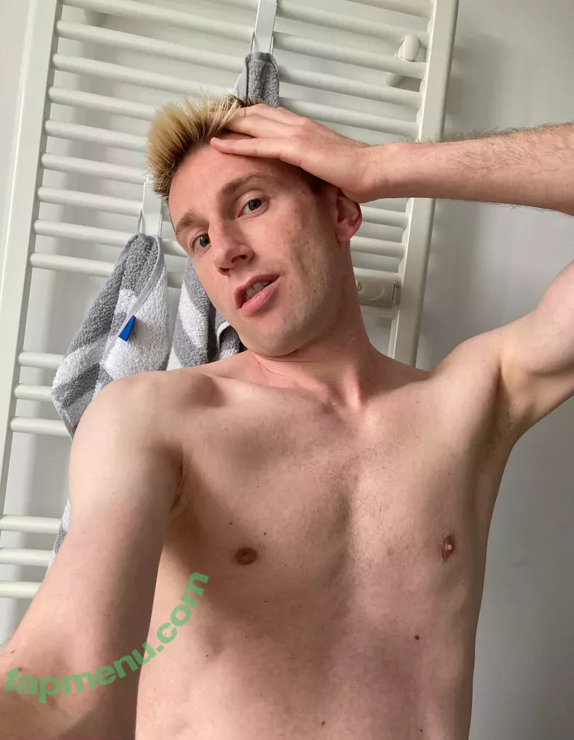 rubberskaterboy nude photo #0004 (rubberskaterboy)